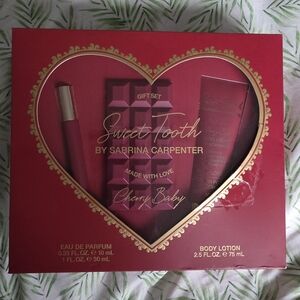 SABRINA CARPENTER SET